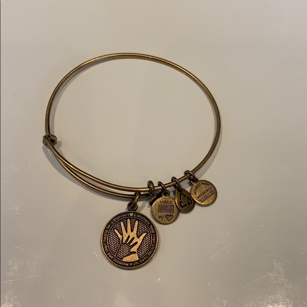 Alex&Ani mothers bracelet